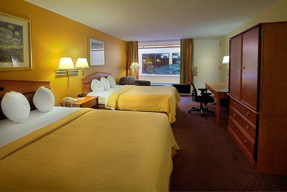 Quality Inn & Suites Conference Center New Port Richey Oda fotoğraf